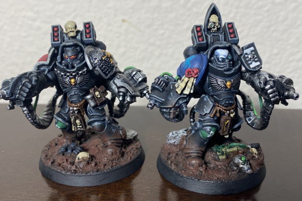 warden20211005_deathwatch_aggressor aurora talons and carmine blades 1.jpg