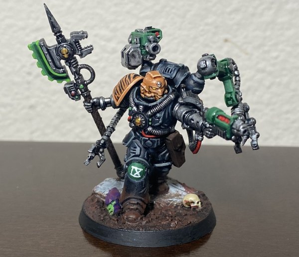 warden20211016_deathwatch_techmarine 01.jpg