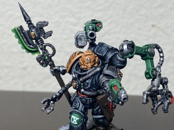 warden20211016_deathwatch_techmarine 09.jpg