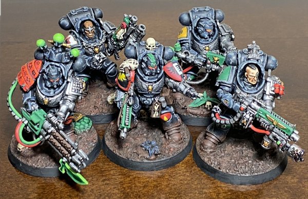 warden20211204_heavy intercessors squad 4.jpg