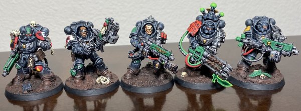 warden20211204_heavy intercessors squad 2.5.jpg