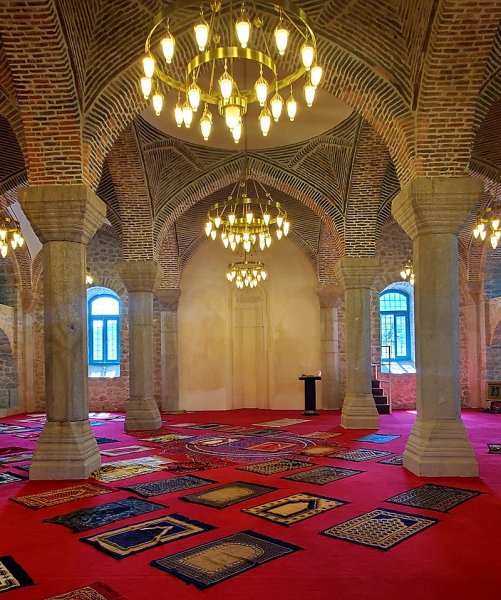 mosque.jpg