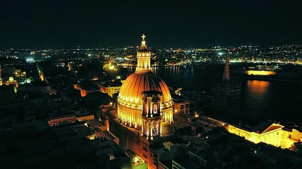 Basilica_of_Our_Lady_of_Mount_Carmel.jpg