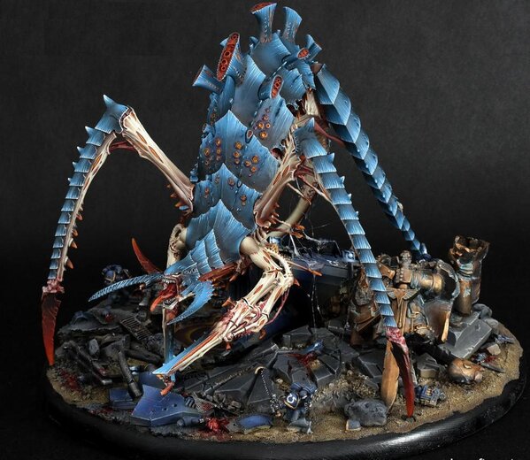 TYRANID_HIEROPHANT_BIO-TITAN_ml.jpg