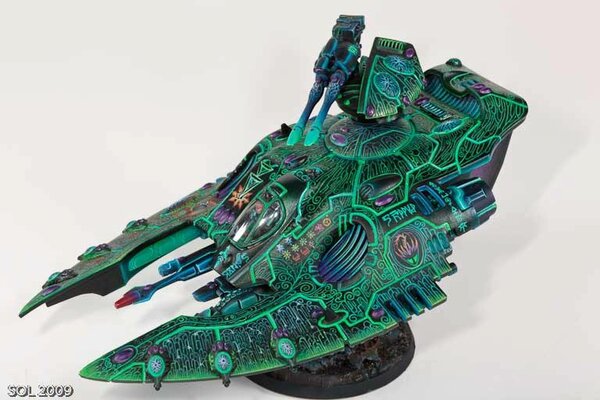 118598_md-Eldar-Forge-World-Freehand-Pattern-Warhammer-40000-Wave-Serpent.jpg