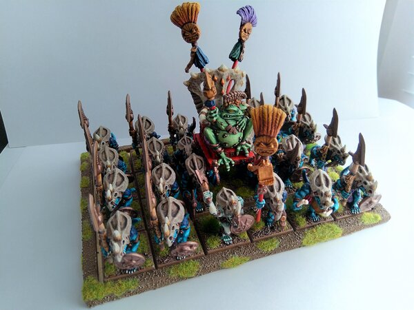 Slann Classic + temple guards 1.jpg