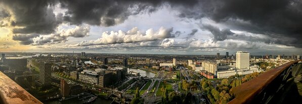rotterdam-2470858_960_720.jpg