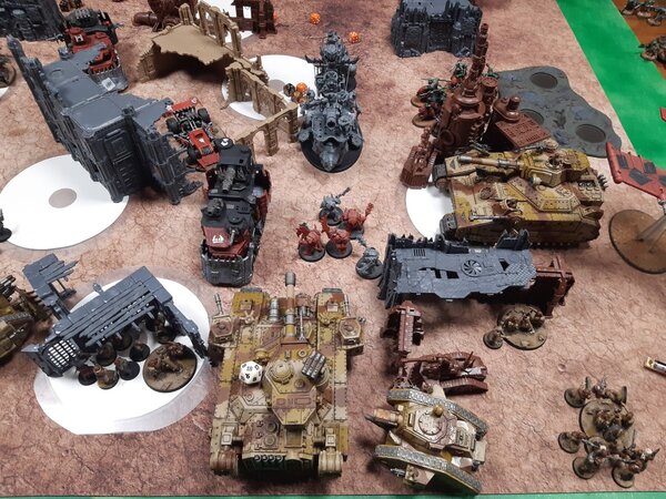 Tallarn vs Orks_Waagh2.jpg Tallarn vs Orks_Waagh2.jpg