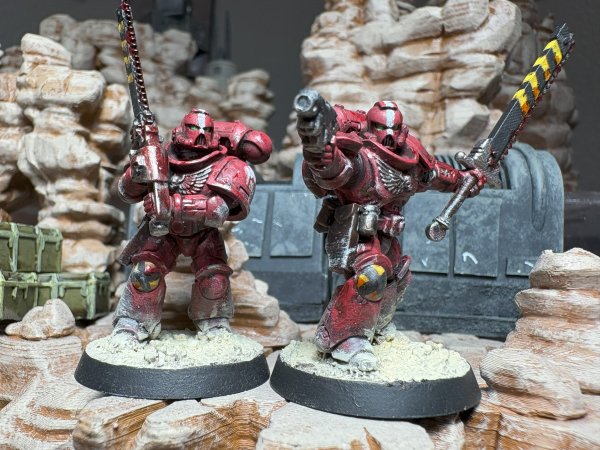 warden20250712_flesh eaters 08 26th squad symbol kneepad.jpg