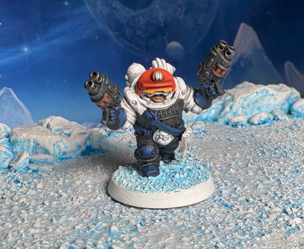 warden20250823_ice planet squats 05.jpg