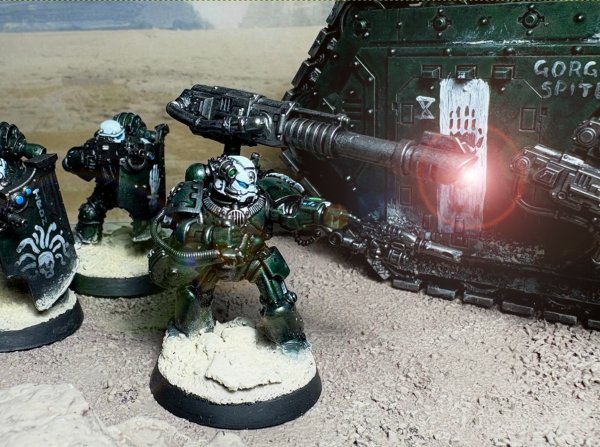 warden20251114_armistos 7 lascannon flare.jpg