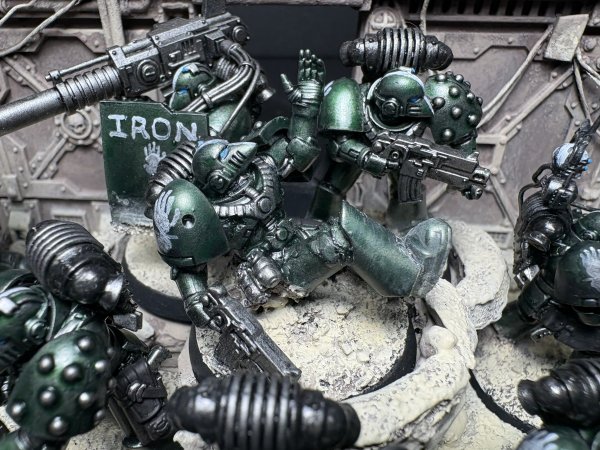warden20251206_rogue trader diorama close ups 07 Brother Casualty.jpg