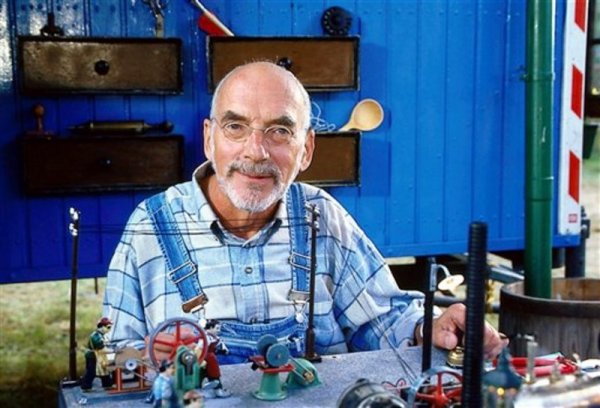 Peter Lustig(1).jpg Peter Lustig(1).jpg