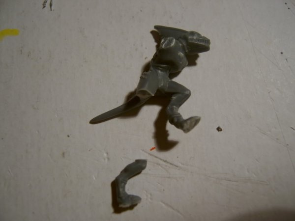 Nightrunner09-Leftover.jpg Nightrunner09-Leftover.jpg