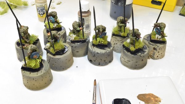 How to Paint EPIC Miniature Jungle Bases with Jose Davinci – Epic Basing