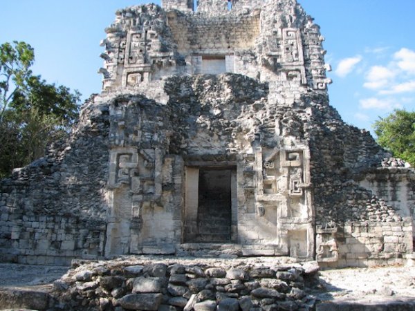 chicanna_temple.jpg