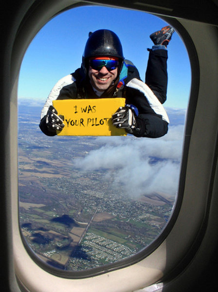 man_file_1066657_pilot-skydiver.jpg