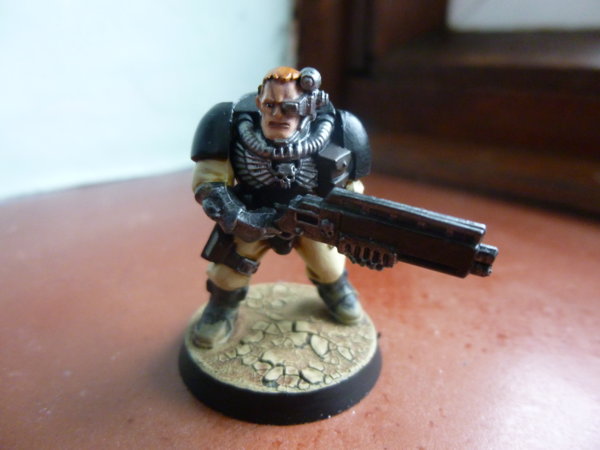 Space Marine Scouts Adeptus Astartes Raven Guard Shotgun 4.JPG