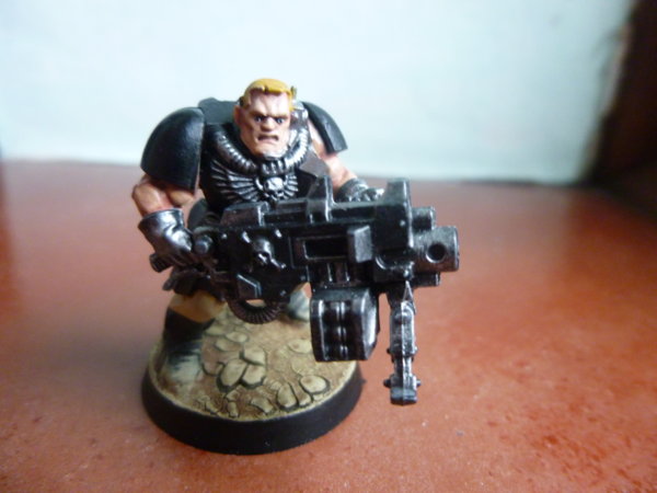 Space Marine Scouts Adeptus Astartes Raven Guard Heavy Bolter 1.JPG