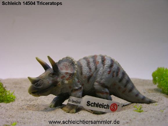 schleich14504triceratops_579.jpg