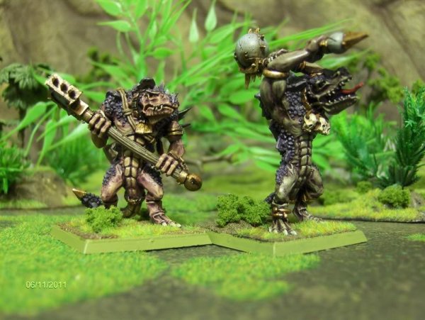 Kroxigors.jpg Kroxigors.jpg