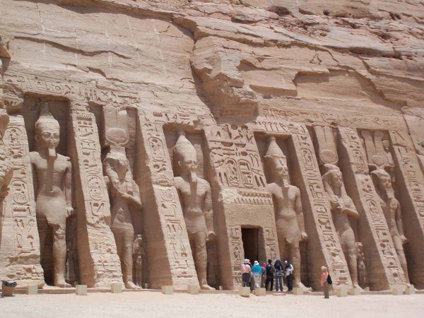 Tour-to-Abu-Simbel-from-Cairo.jpg