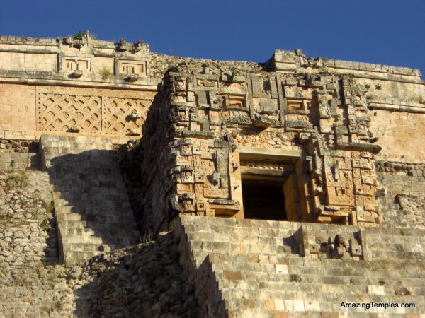 maya-pyramid-of-the-magician.jpg maya-pyramid-of-the-magician.jpg