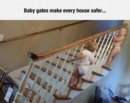 the-best-funny-pictures-of-babies-stairs-climbing-house.jpg