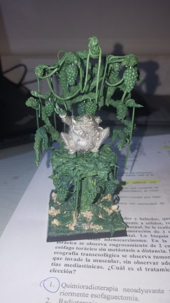 Slann throne of vines 01.jpg