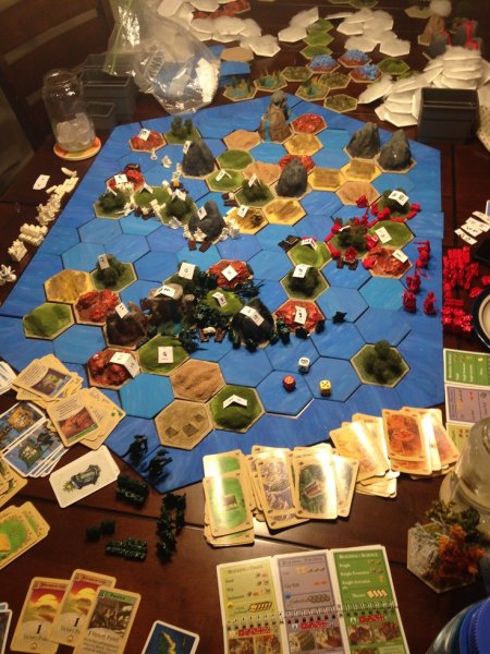 warden201812_christmas catan 1.jpg