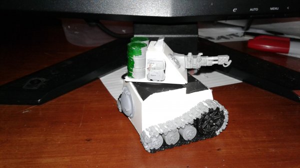 Grot Tank Sevin B.jpg