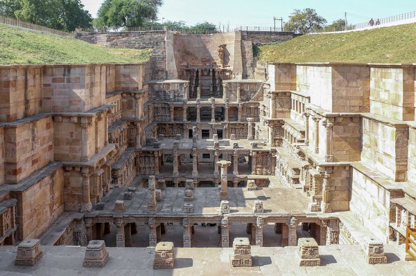 Rani_ki_vav_02.jpg