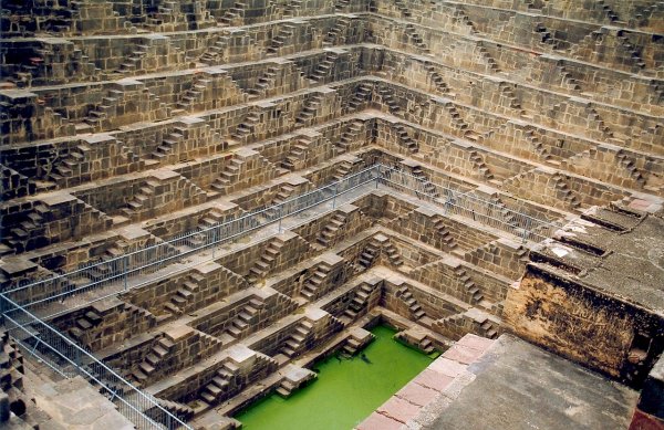 stepwell.jpg