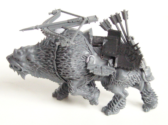 mournfang_stegadon_conversion1.jpg