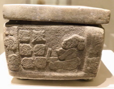 Caja de piedra Hun Nal Ye, Cueva Hun Nal Ye, Clásico Temprano 250-600 2.jpg