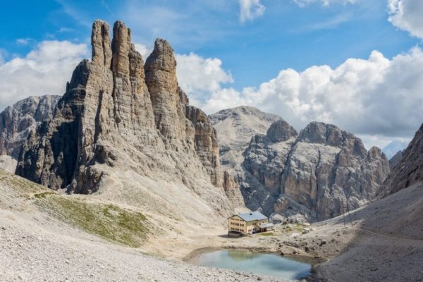 Torri-del-Vajolet-Vajolet-Towers-Dolomites-Italy-2.jpg