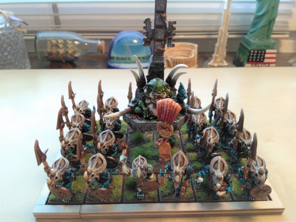 Slann and temple guard 1.jpg Slann and temple guard 1.jpg