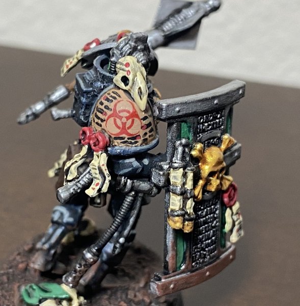 warden20210821_deathwatch_clockwork raven 07 heraldry.jpg