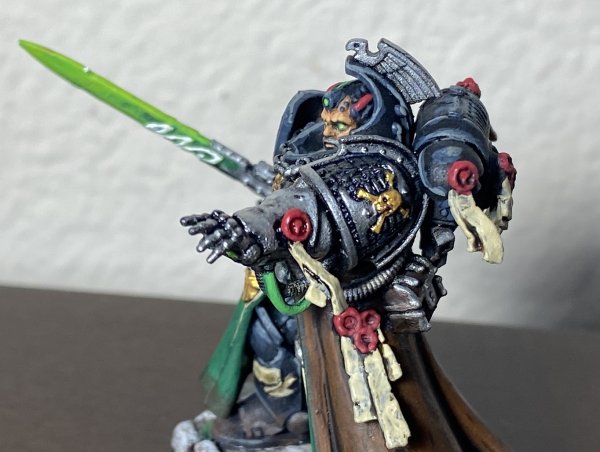 warden20210828_deathwatch_black templar librarian_03.jpg