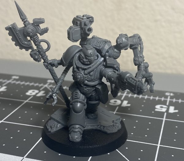 warden20210918_deathwatch techmarine WIP.jpg